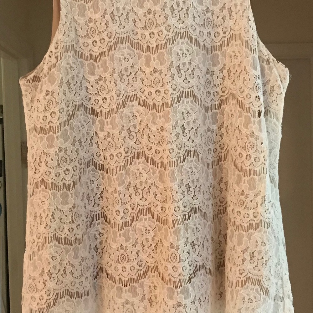 Lace Sleeveless Top